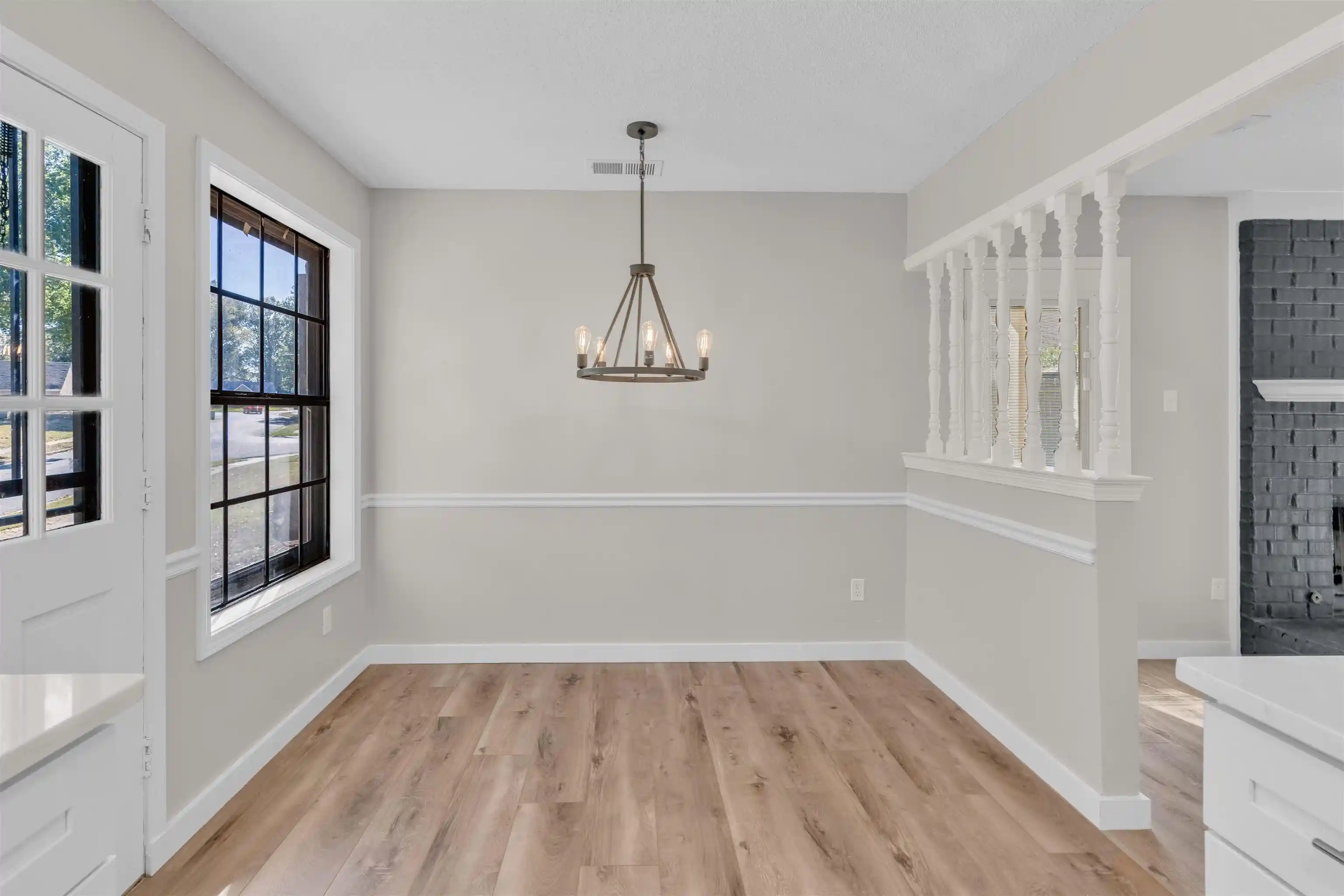Photo 2 of Single family home for sale at 6387 Bent Oak Ln, Memphis, TN 38115 | MLS# 10233155 | Listing updated on 2026-10-24