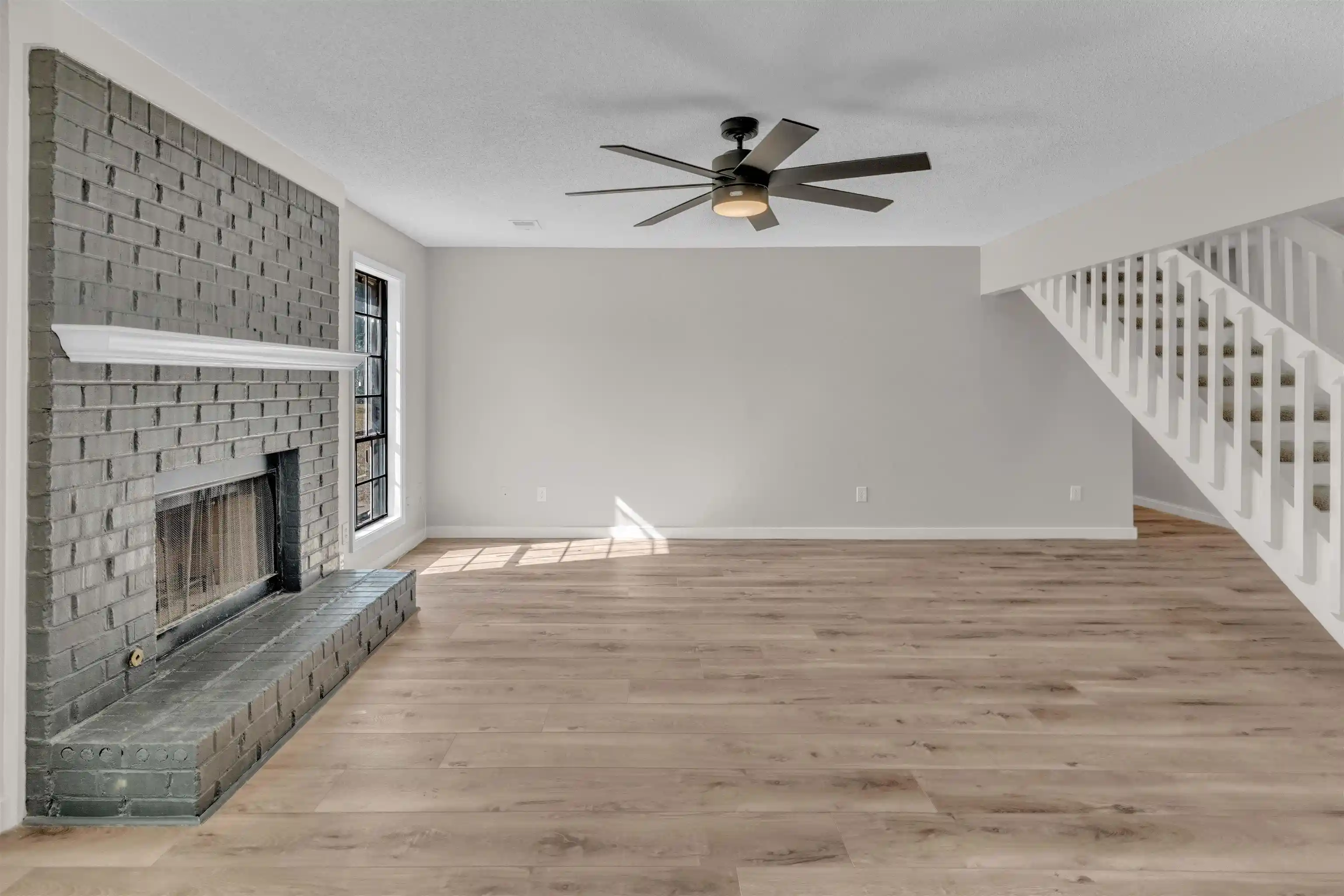Photo 3 of Single family home for sale at 6387 Bent Oak Ln, Memphis, TN 38115 | MLS# 10233155 | Listing updated on 2026-10-24