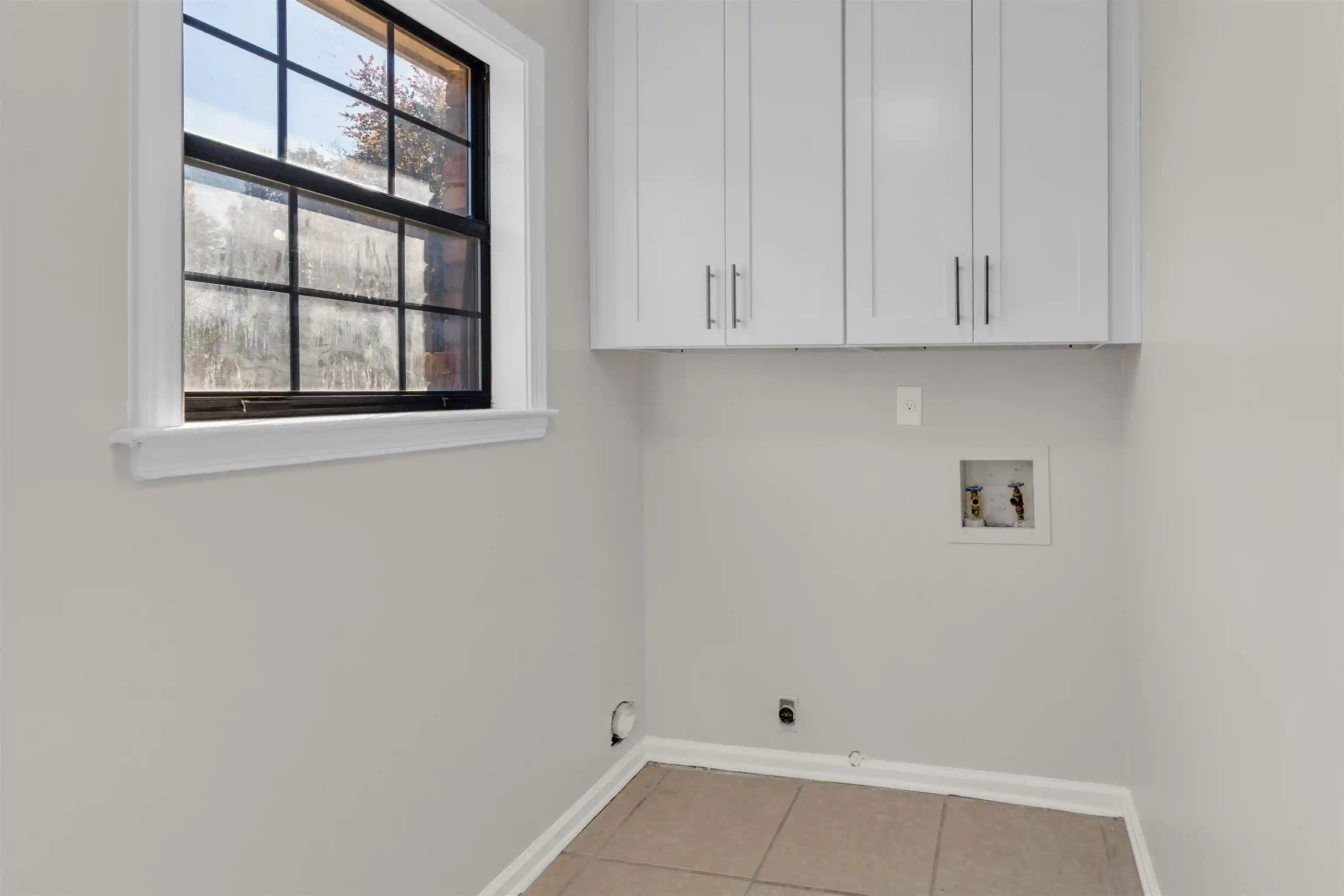 Photo 3 of Single family home for sale at 6788 Burlingame Dr, Memphis, TN 38141 | MLS# 10233156 | Listing updated on 2026-10-24