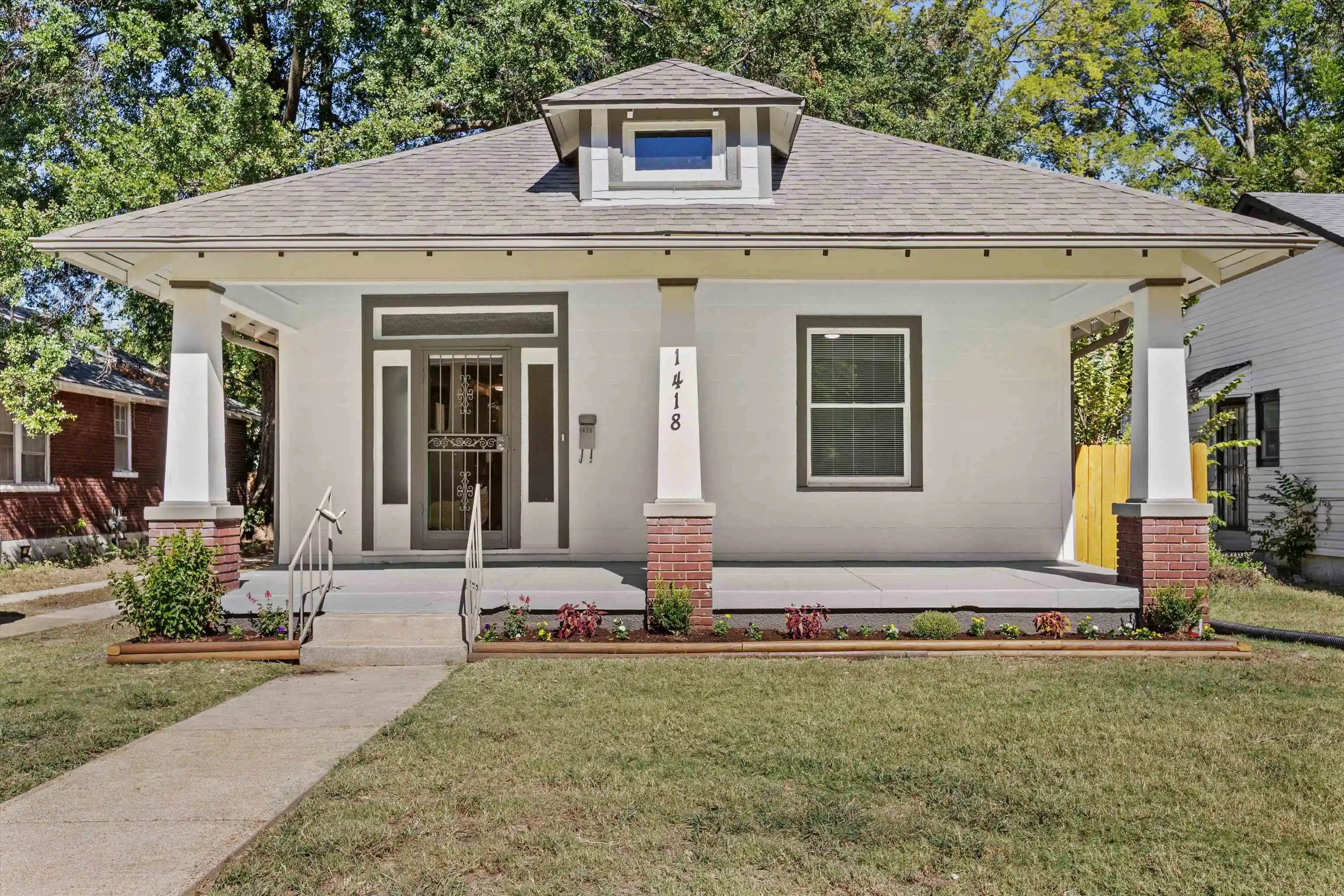 Photo 1 of Single family home for sale at 1418 Tutwiler Ave, Memphis, TN 38107 | MLS# 10233159 | Listing updated on 2026-10-25