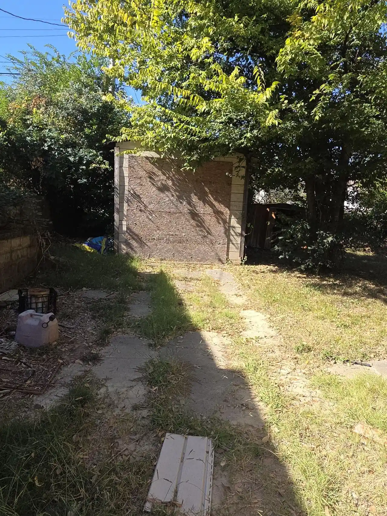 Photo 1 of Sale Pending at 915 Evergreen St, Memphis, TN 38107 | MLS# 10233172 | Listing updated on 2026-10-31