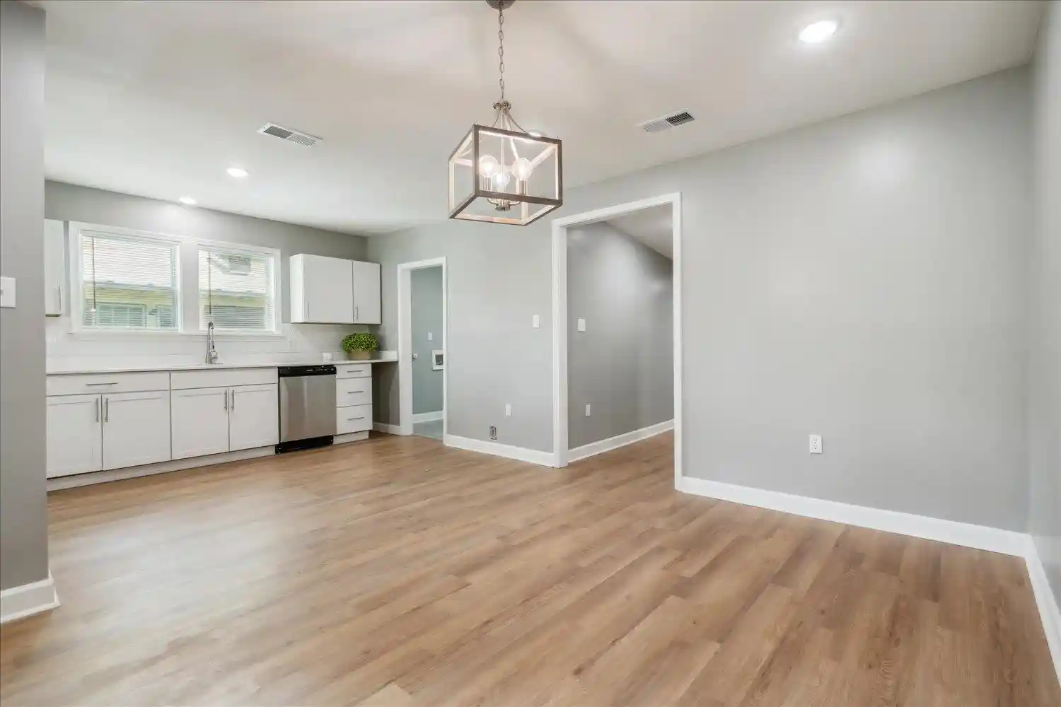 Photo 2 of Single family home for sale at 893 N Mcneil St, Memphis, TN 38107 | MLS# 10233283 | Listing updated on 2026-10-27