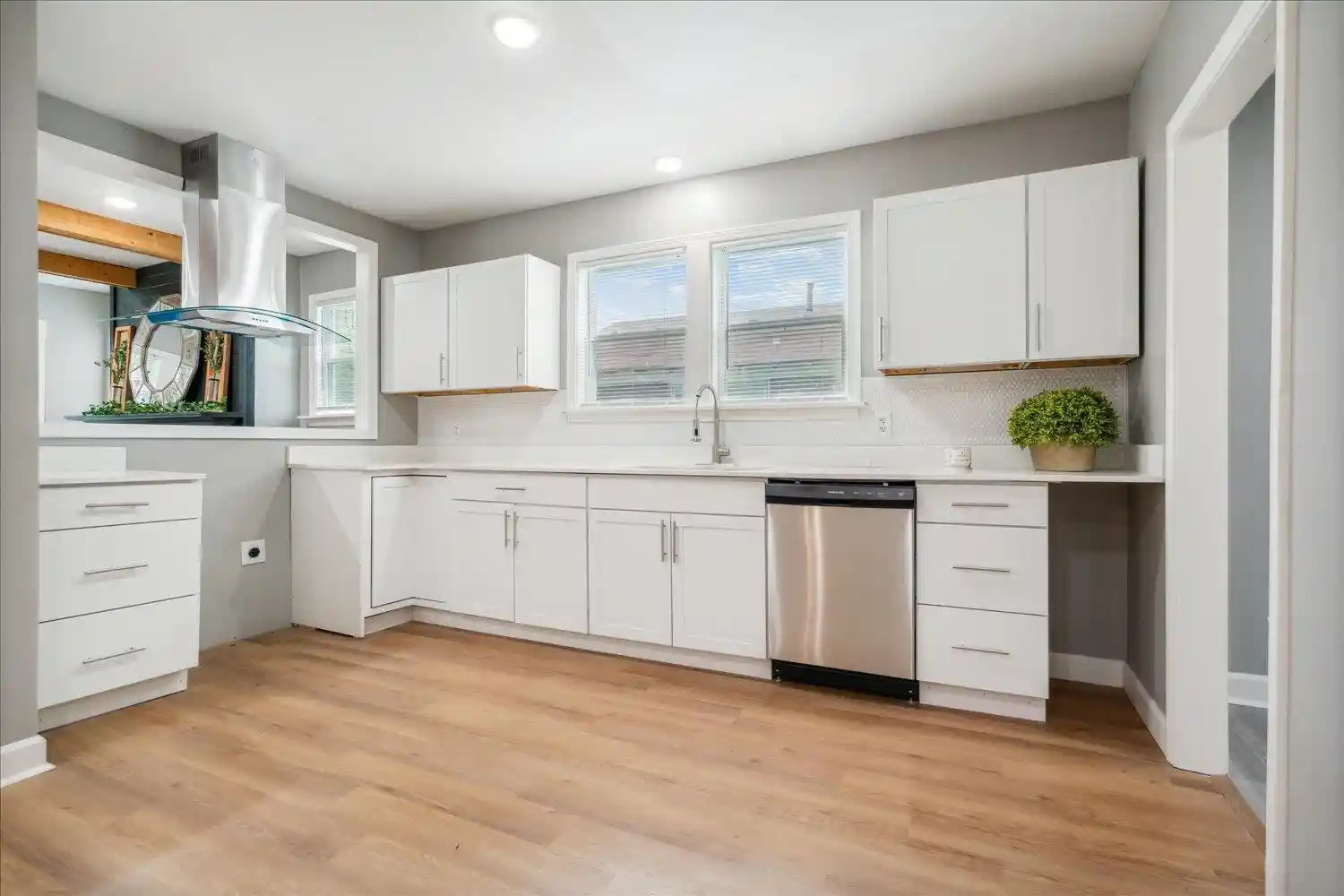 Photo 4 of Single family home for sale at 893 N Mcneil St, Memphis, TN 38107 | MLS# 10233283 | Listing updated on 2026-10-27