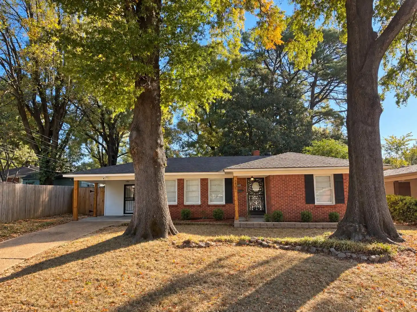 Photo 1 of Single family home for sale at 1438 Whitewater Rd, Memphis, TN 38117 | MLS# 10233289 | Listing updated on 2026-10-27