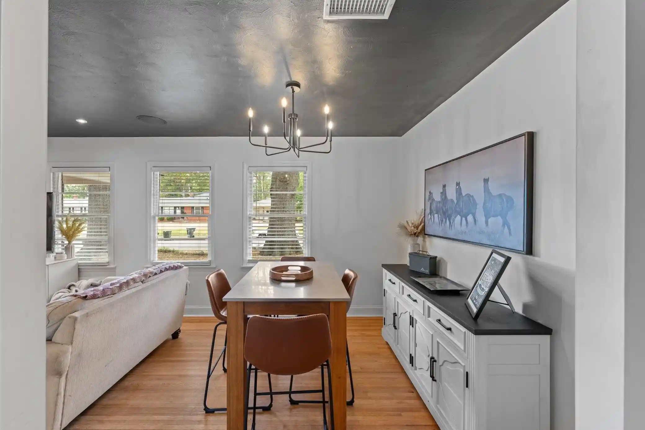 Photo 4 of Single family home for sale at 1438 Whitewater Rd, Memphis, TN 38117 | MLS# 10233289 | Listing updated on 2026-10-27