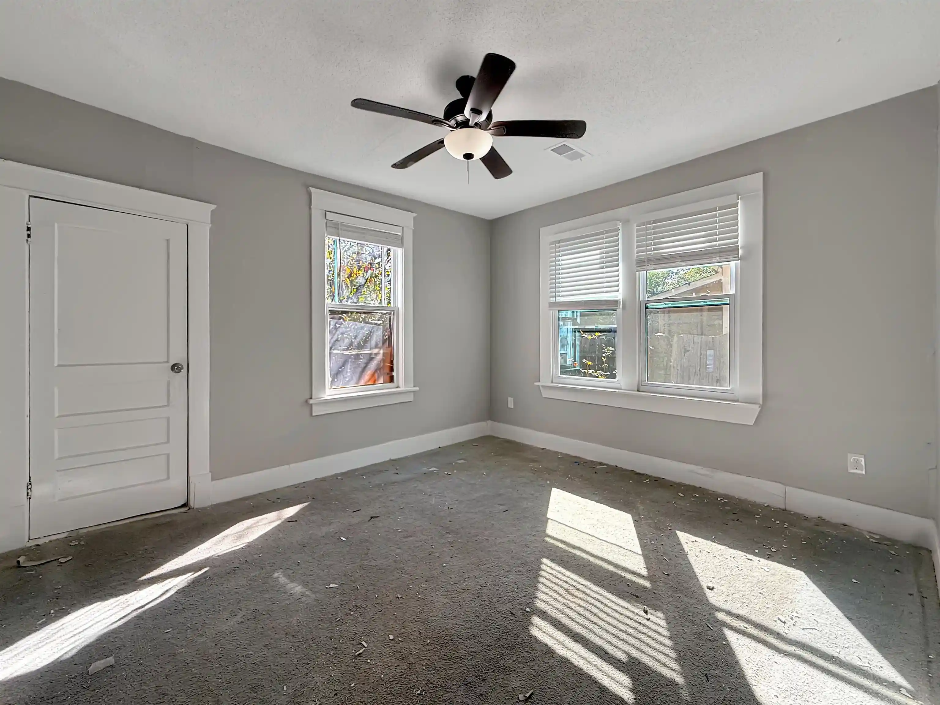 Photo 4 of Single family home for sale at 674 Maury St, Memphis, TN 38107 | MLS# 10233299 | Listing updated on 2026-10-29