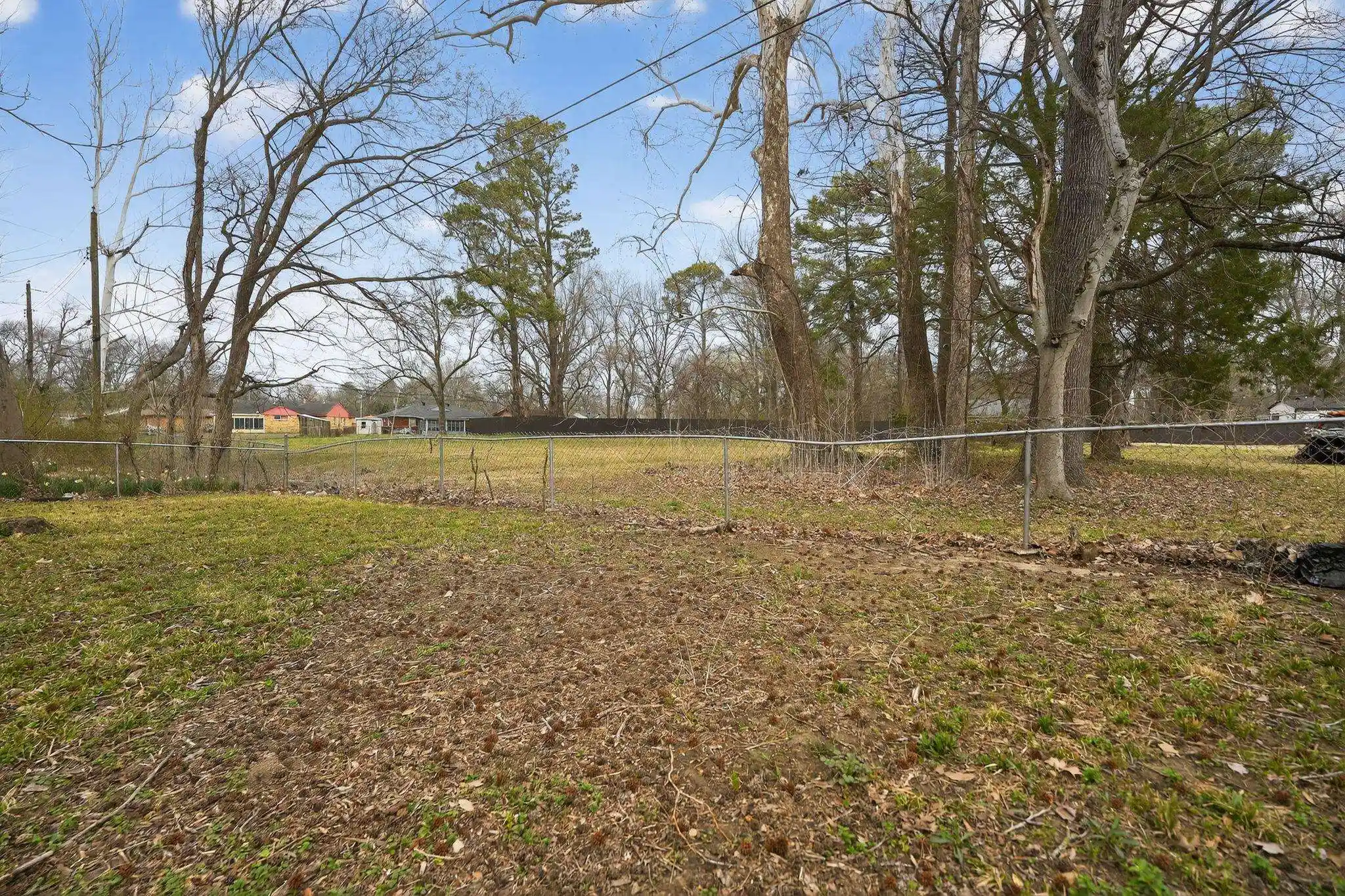 Photo 2 of Single family home for sale at 1574 Gowan Dr, Memphis, TN 38127 | MLS# 10233345 | Listing updated on 2026-10-28