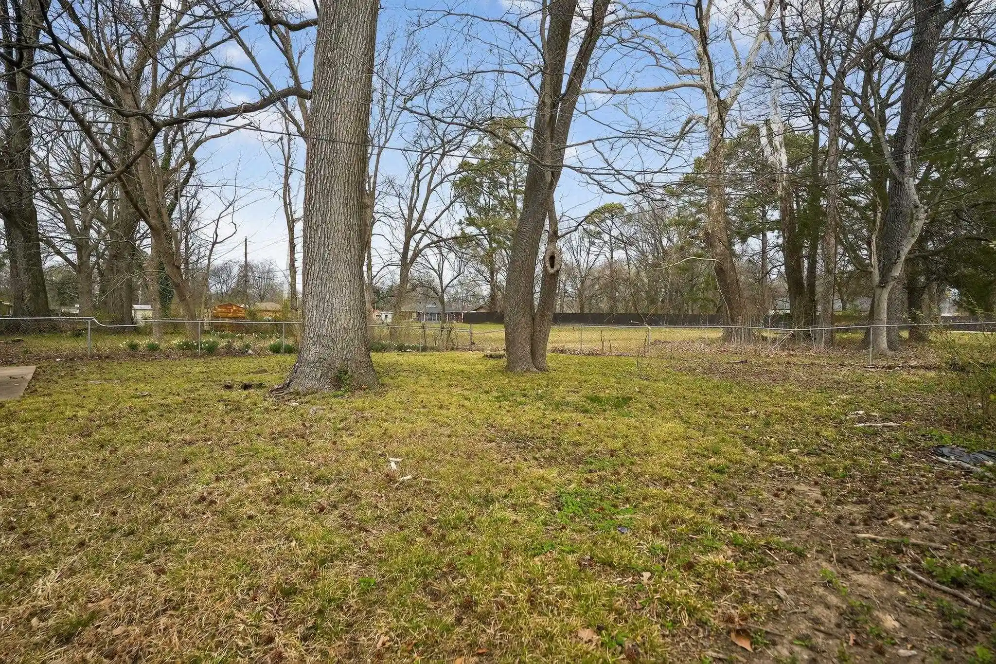 Photo 3 of Single family home for sale at 1574 Gowan Dr, Memphis, TN 38127 | MLS# 10233345 | Listing updated on 2026-10-28