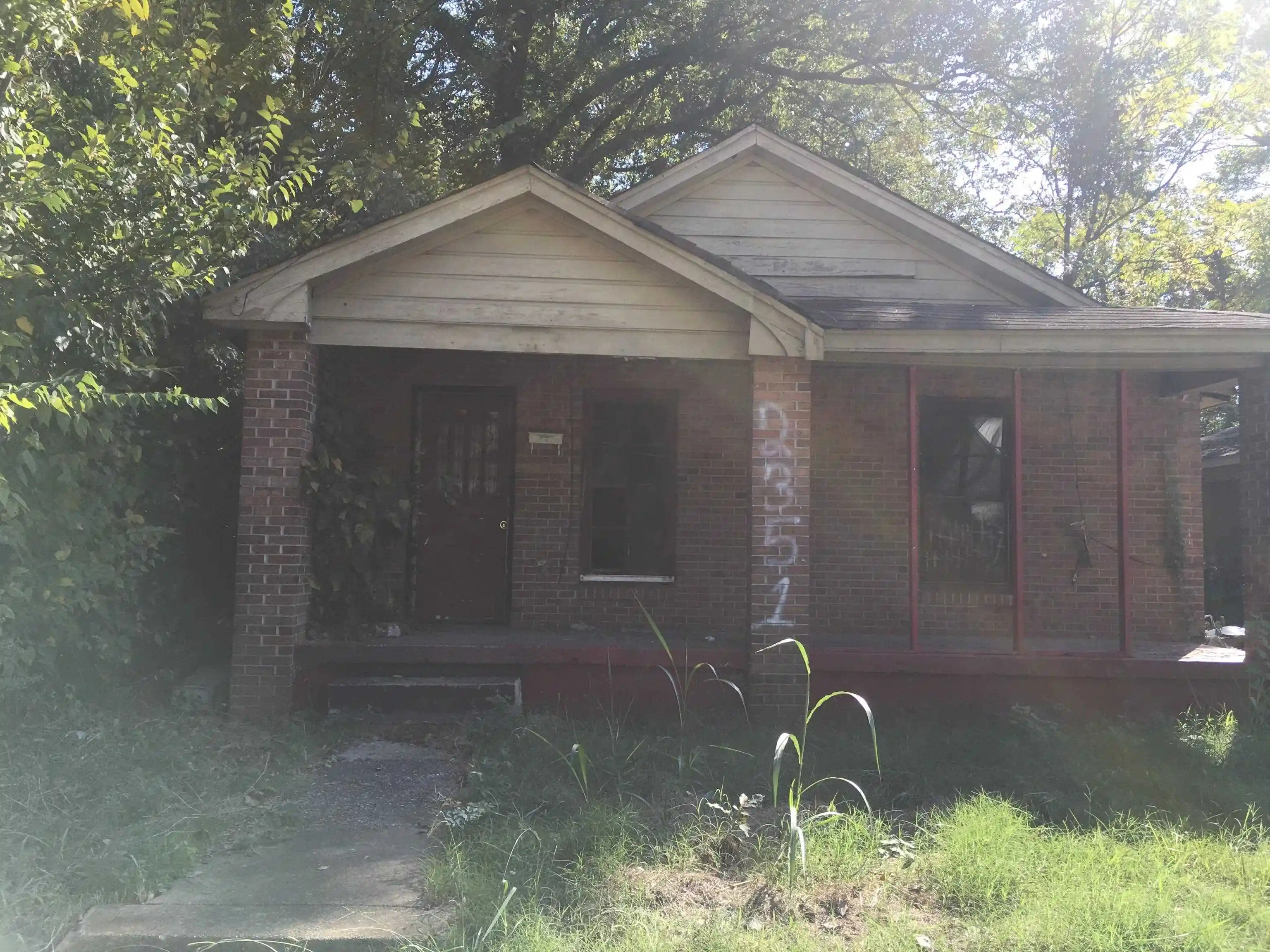 Photo 1 of Single family home for sale at 2351 Marble Ave, Memphis, TN 38108 | MLS# 10233350 | Listing updated on 2026-10-28