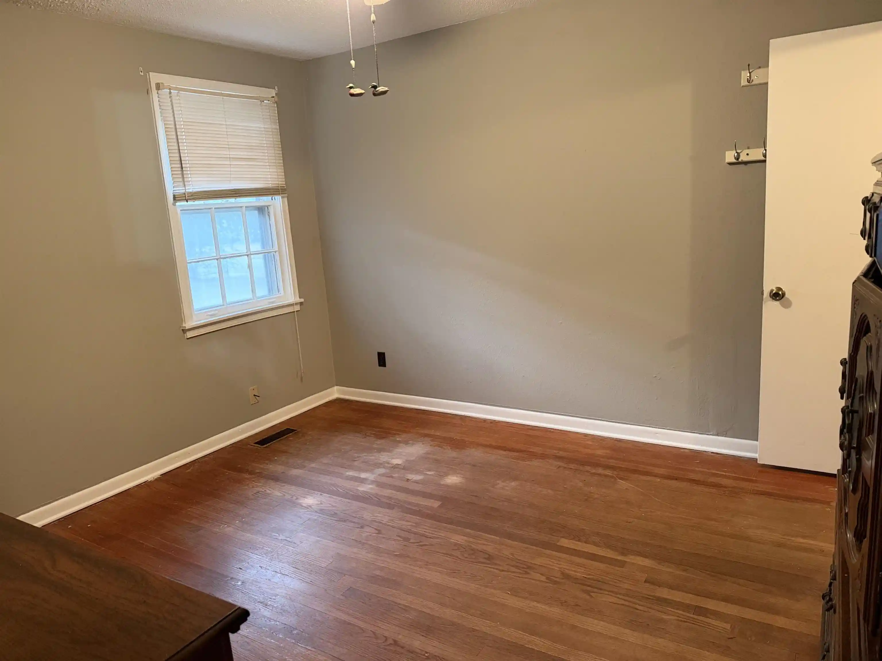 Photo 3 of Single family home for sale at 4421 Given Ave, Memphis, TN 38122 | MLS# 10233361 | Listing updated on 2026-10-28