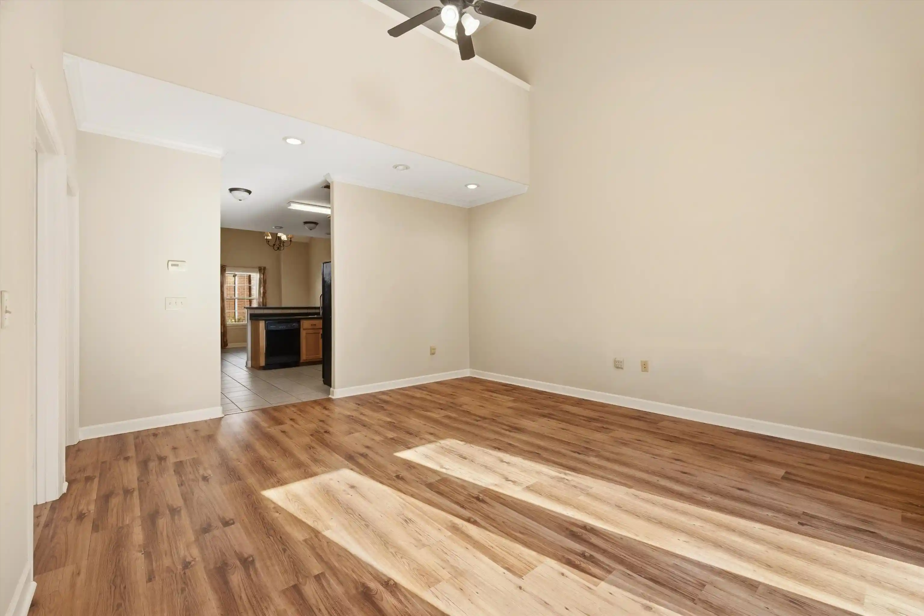 Photo 4 of Condo for sale at 1595 Dexter Grv Ct #102, Cordova, TN 38016 | MLS# 10233388 | Listing updated on 2026-10-29