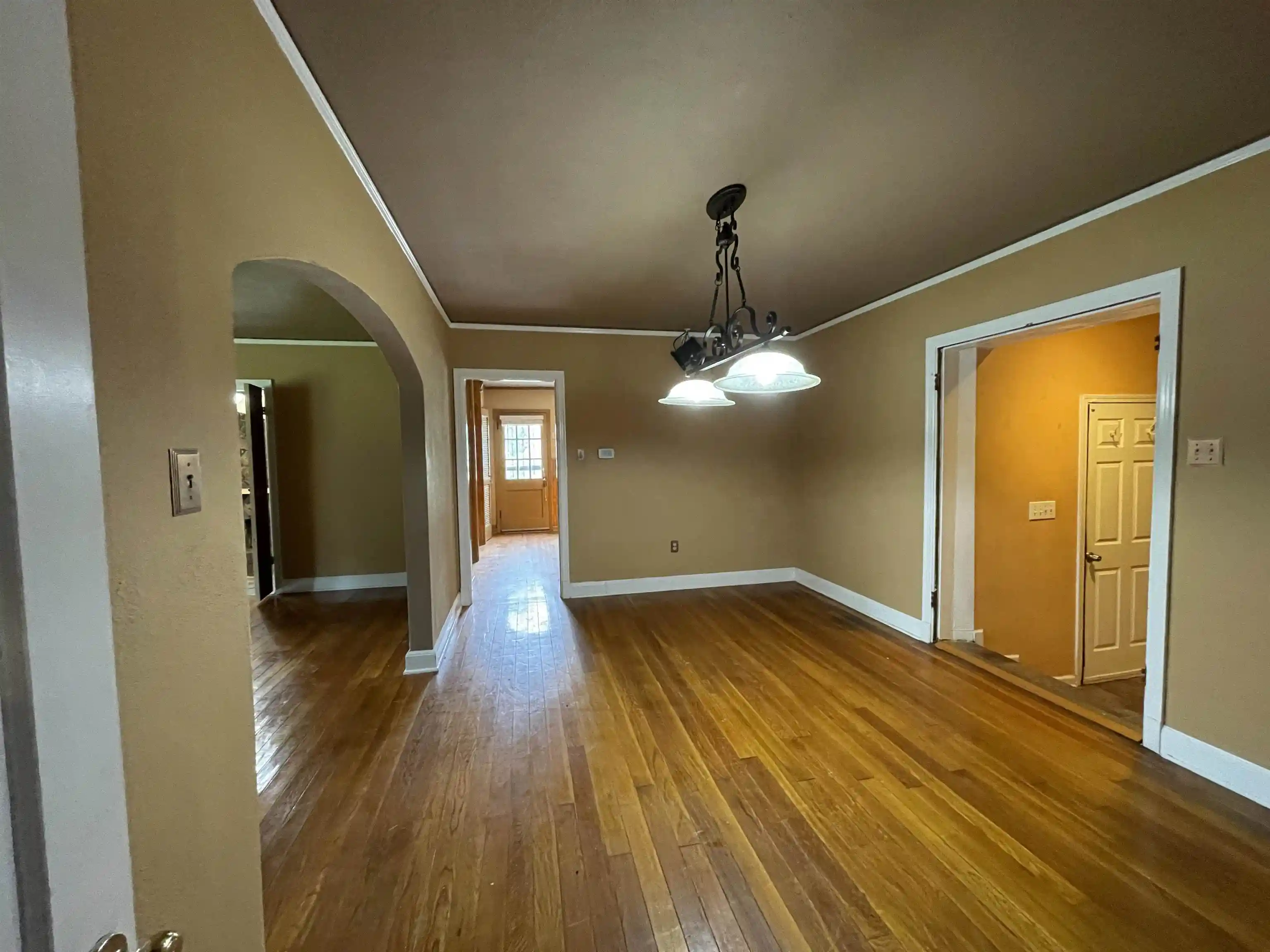 Photo 1 of Single family home for sale at 3330 Lakeview Rd, Memphis, TN 38116 | MLS# 10233396 | Listing updated on 2026-10-30