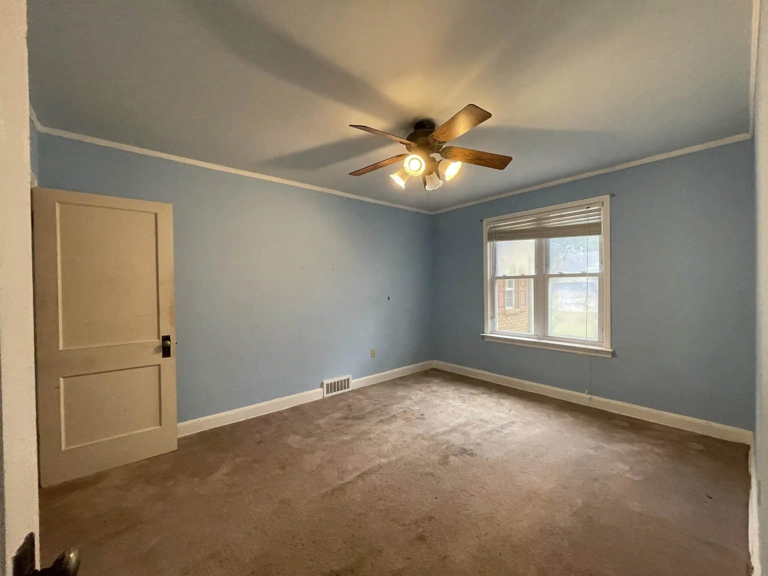 Photo 3 of Single family home for sale at 3330 Lakeview Rd, Memphis, TN 38116 | MLS# 10233396 | Listing updated on 2026-10-30