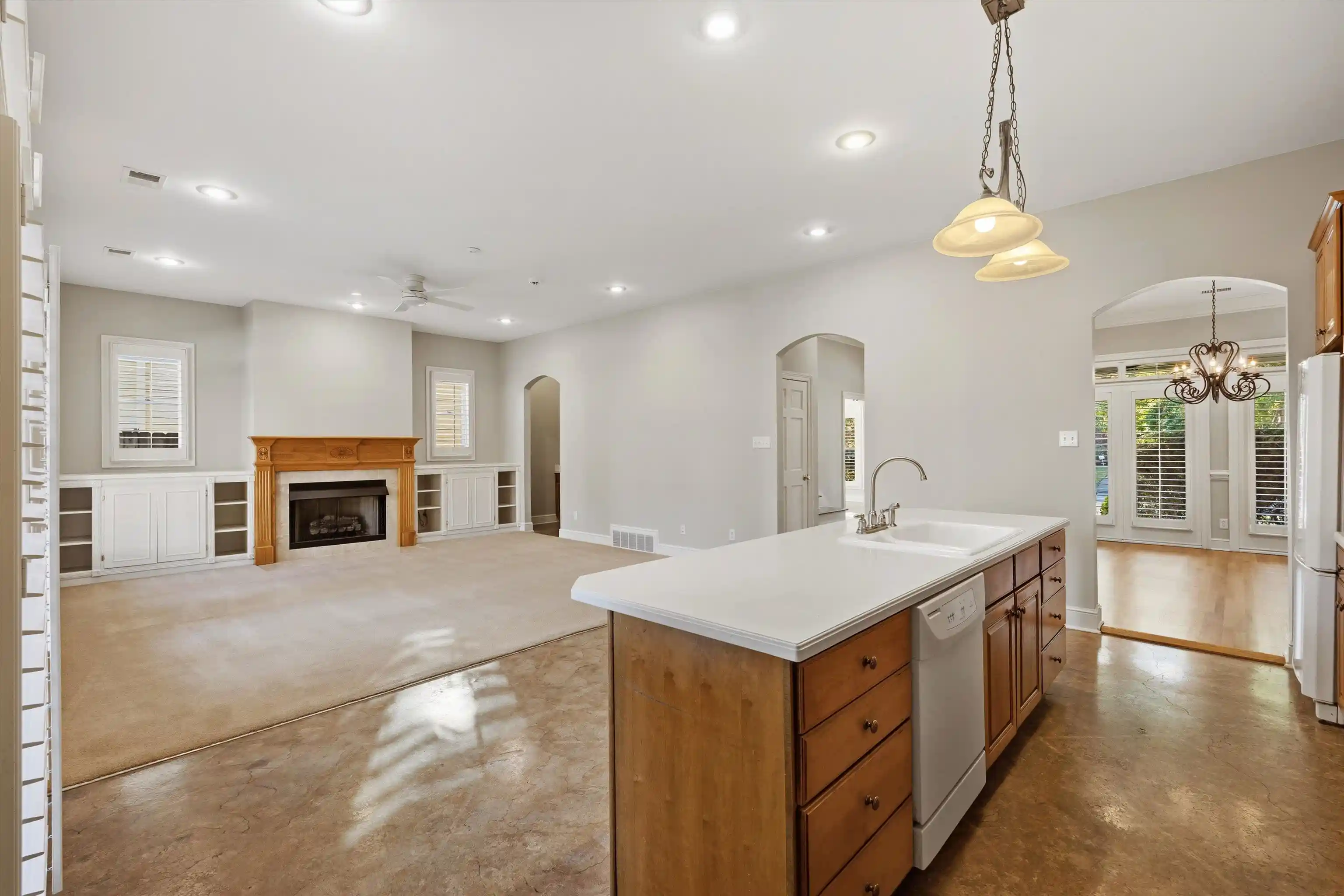 Photo 3 of Single family home for sale at 1694 Peach Ave, Memphis, TN 38112 | MLS# 10233406 | Listing updated on 2026-10-29