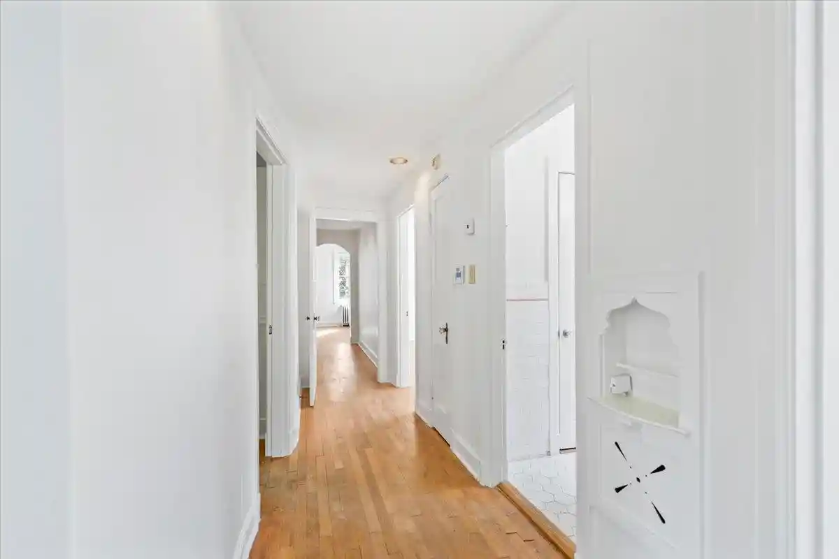 Photo 2 of House for sale at 351 Buena Vista Pl, Memphis, TN 38112 | MLS# 10233416 | Listing updated on 2026-10-29