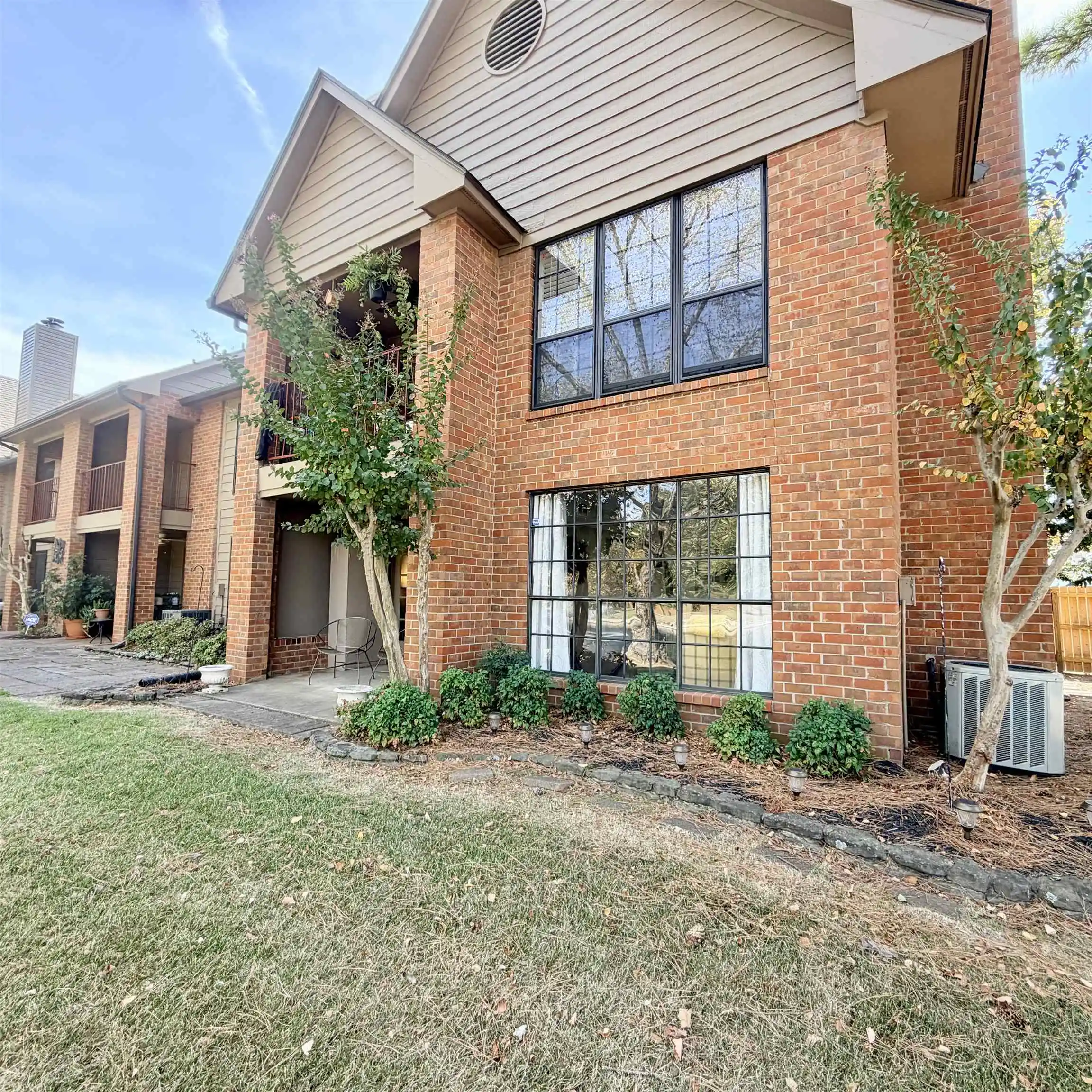Photo 1 of Condo for sale at 6634 Pondside Cir #1, Memphis, TN 38119 | MLS# 10233418 | Listing updated on 2026-10-29