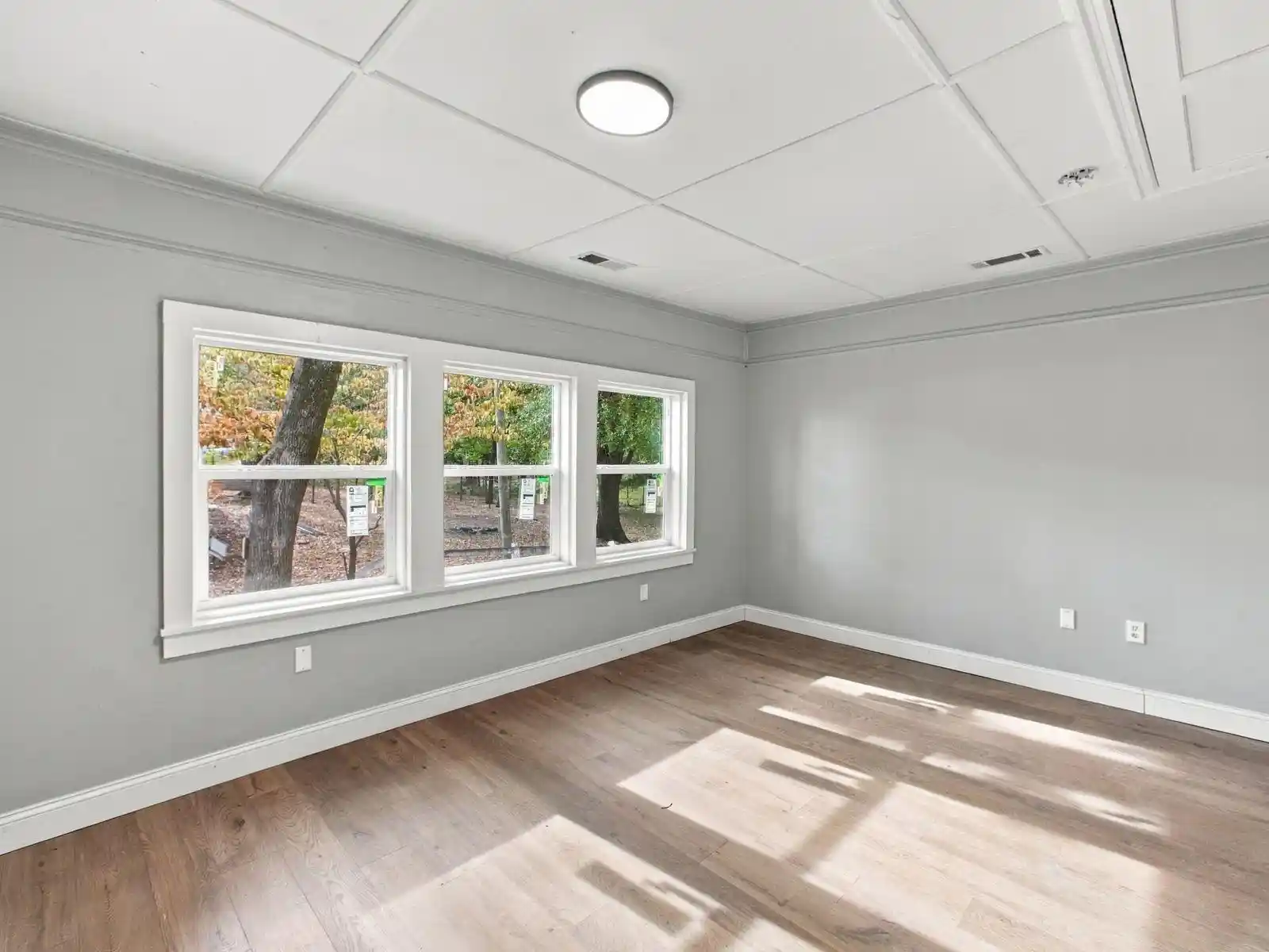 Photo 3 of Single family home for sale at 135 Old Denmark Rd, Jackson, TN 38301 | MLS# 10233424 | Listing updated on 2026-10-29