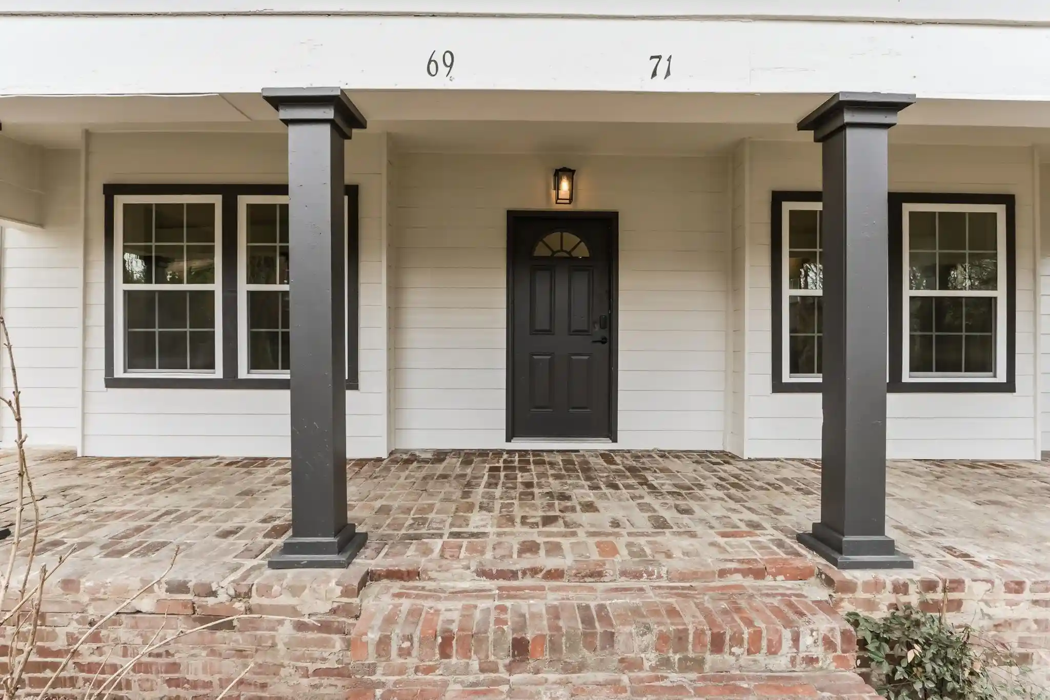 Multi family home for sale at 69 N Tucker St, Memphis, TN 38104 | MLS# 10233475