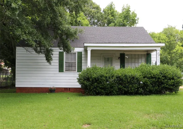 Photo 1 of Single family home for sale at 2923 Mcqueen St, Montgomery, AL 36107 | MLS# 548957 | Listing updated on 2026-01-05
