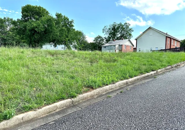 4th image of Lot 18 Riverhills Dr, Tallassee, AL 36078 | MLS# 558618