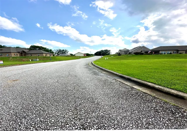5th image of Lot 16 Riverhills Dr, Tallassee, AL 36078 | MLS# 558631