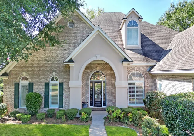 Photo 4 of Sale Pending at 811 Mountain Lake Ct, Prattville, AL 36067 | MLS# 561486 | Listing updated on 2026-08-04