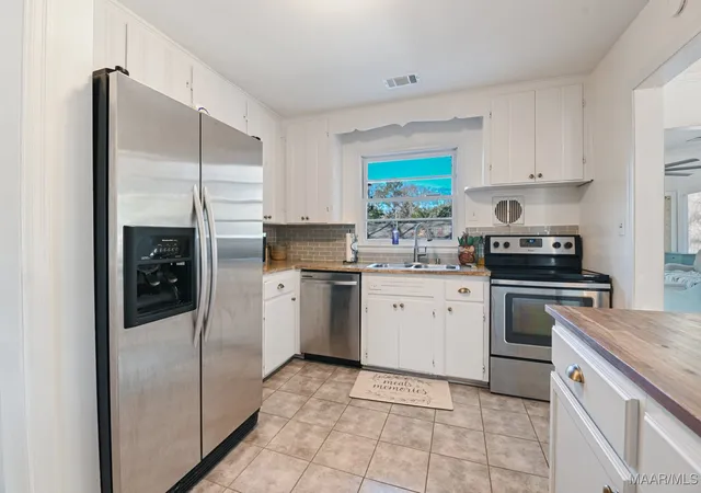 Photo 3 of Single family home for sale at 3513 Mayfair Rd, Montgomery, AL 36109 | MLS# 570697 | Listing updated on 2026-08-25