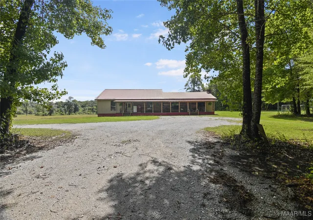 Photo 3 of Single family home for sale at 13607 Hwy 191, Maplesville, AL 36750 | MLS# 572146 | Listing updated on 2026-08-28