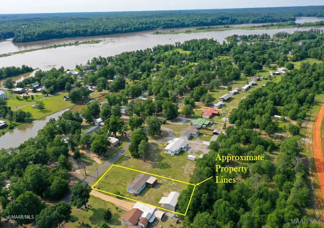 4th image of 710 Sand Island Dr, Camden, AL 36726 | MLS# 572045