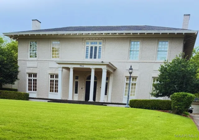 2nd image of 1944 S Hull St, Montgomery, AL 36104 | MLS# 574666