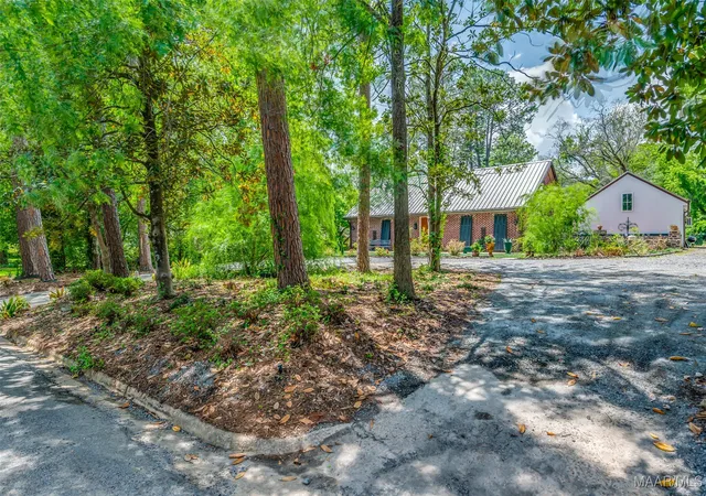 Homes for sale in Montgomery, AL | 2224 Allendale Rd, Montgomery, AL 36111 | MLS# 575841