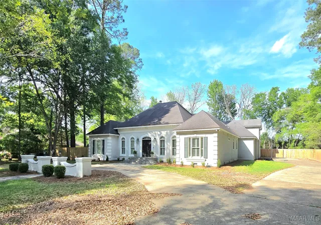 Homes for sale in Selma, AL | 49 Berkeley Rd, Selma, AL 36701 | MLS# 576270