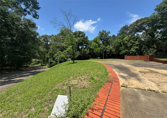 Photo 3 of Land for sale at 3519 Dalraida Ct, Montgomery, AL 36109 | MLS# 576329 | Listing updated on 2026-09-01