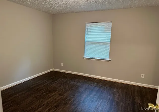 Photo 2 of Sale Pending at 2242 St Charles Ave, Montgomery, AL 36107 | MLS# 576846 | Listing updated on 2025-07-15