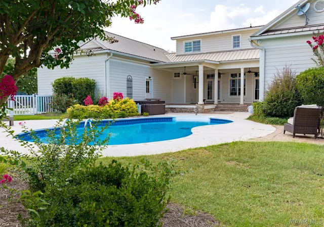 3rd image of 1210 Trevor Cir, Thomasville, AL 36784 | MLS# 576630