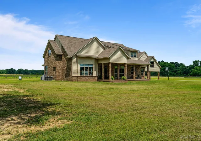 3rd image of 511 Mehearg Rd, Wetumpka, AL 36092 | MLS# 577098