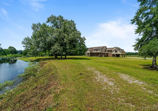 Homes for sale in Wetumpka, AL | 511 Mehearg Rd, Wetumpka, AL 36092 | MLS# 577098