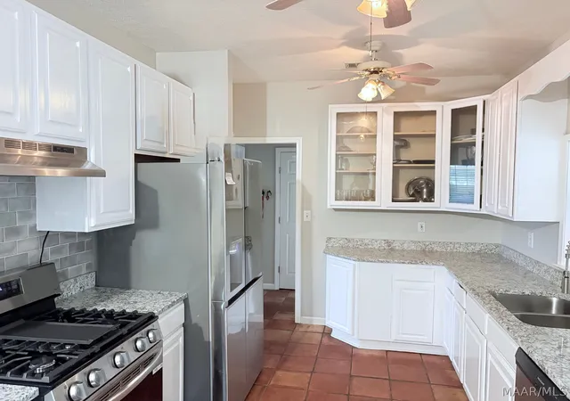 1st image of 2011 Glenforest Dr, Prattville, AL 36067 | MLS# 578334