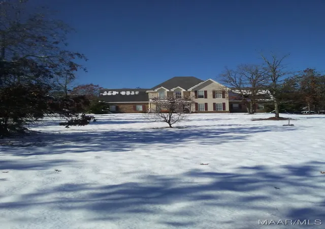 3rd image of 2011 Glenforest Dr, Prattville, AL 36067 | MLS# 578334