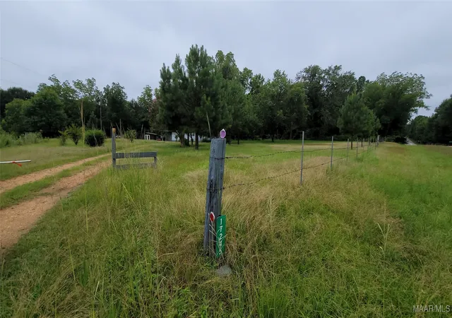 Photo 1 of Single family home for sale at 17245 County Rd 37 Hwy S, Letohatchee, AL 36047 | MLS# 578823 | Listing updated on 2026-08-05