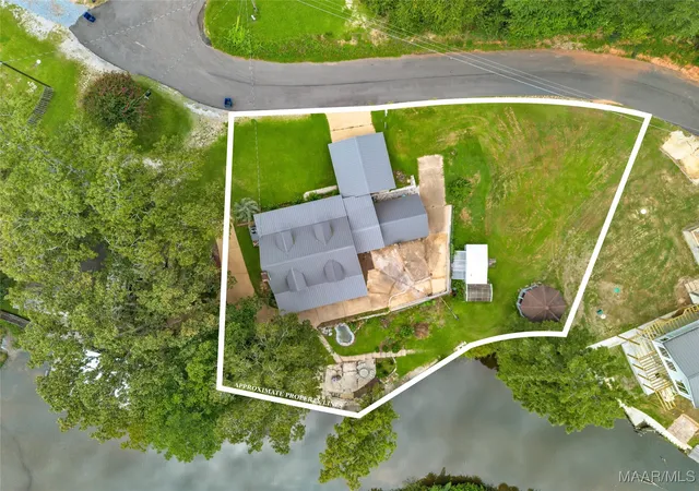 3rd image of 385 Joes Fish Camp Rd, Titus, AL 36080 | MLS# 579172