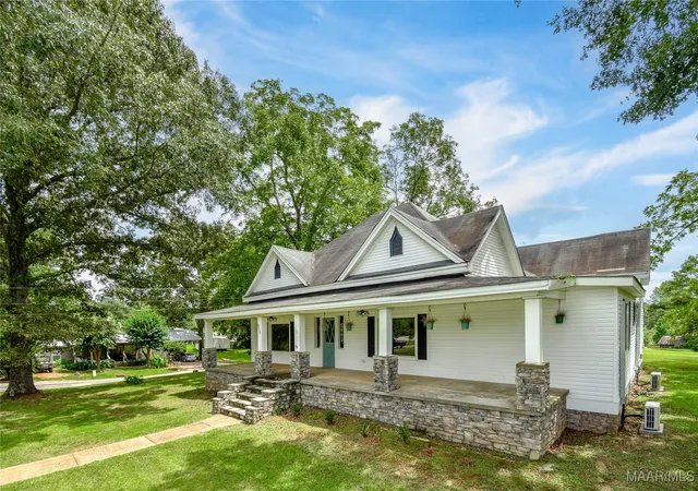 Homes for sale in Alexander City, AL | 5554 Hwy 22, Alexander City, AL 35010 | MLS# 579293
