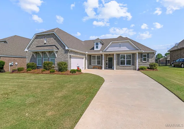 Homes for sale in Montgomery, AL | 5531 Stapleton Dr, Montgomery, AL 36116 | MLS# 580157