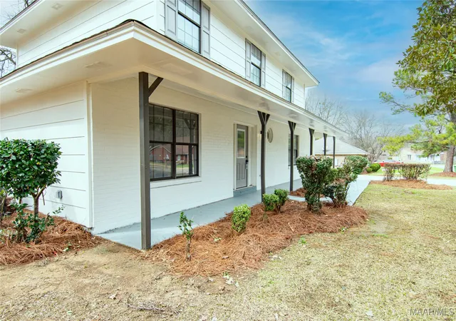 Homes for sale in Montgomery, AL | 6307 Willow Glen Dr, Montgomery, AL 36117 | MLS# 579851