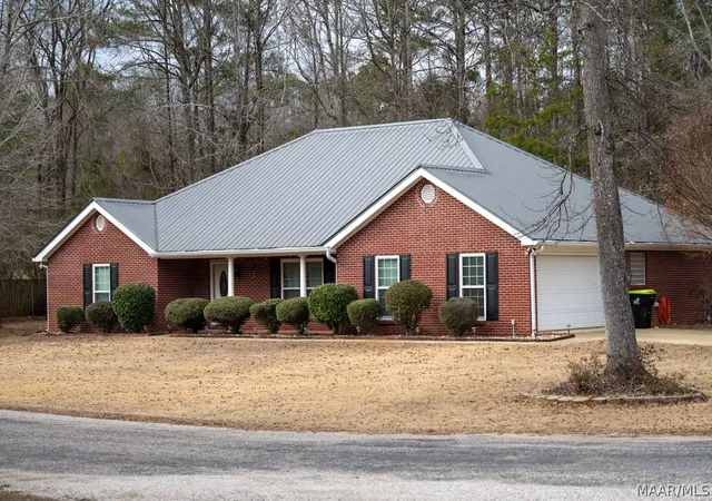 5th image of 102 W Murphy Ln, Dadeville, AL 36853 | MLS# 580930