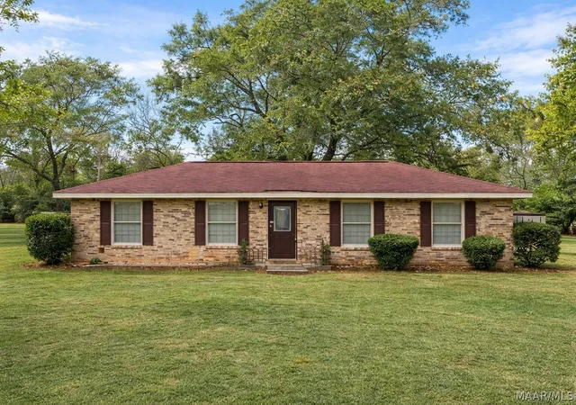1st image of 225 Ruth St, Selma, AL 36701 | MLS# 581467