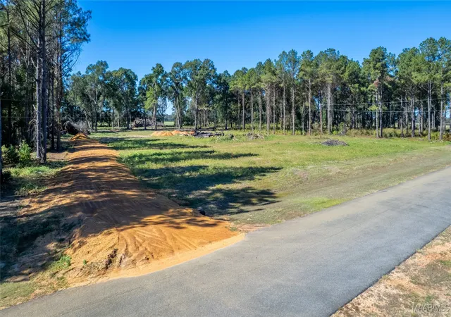 2nd image of 118 Bel Ru Lndg, Prattville, AL 36067 | MLS# 581429
