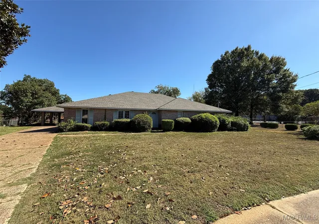 1st image of 212 W Vanderbilt Loop, Montgomery, AL 36109 | MLS# 581598