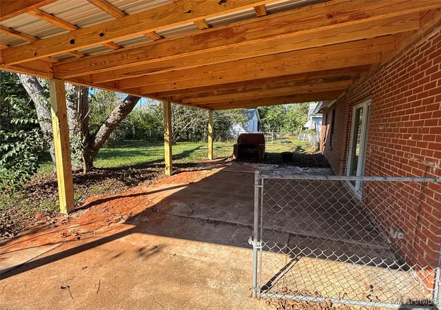 Homes for sale in Montgomery, AL | 327 Milton Rd, Montgomery, AL 36110 | MLS# 581464
