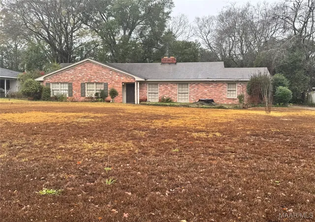 Photo 1 of Sale Pending at 2652 Fairmont Rd, Montgomery, AL 36111 | MLS# 581979 | Listing updated on 2026-10-05